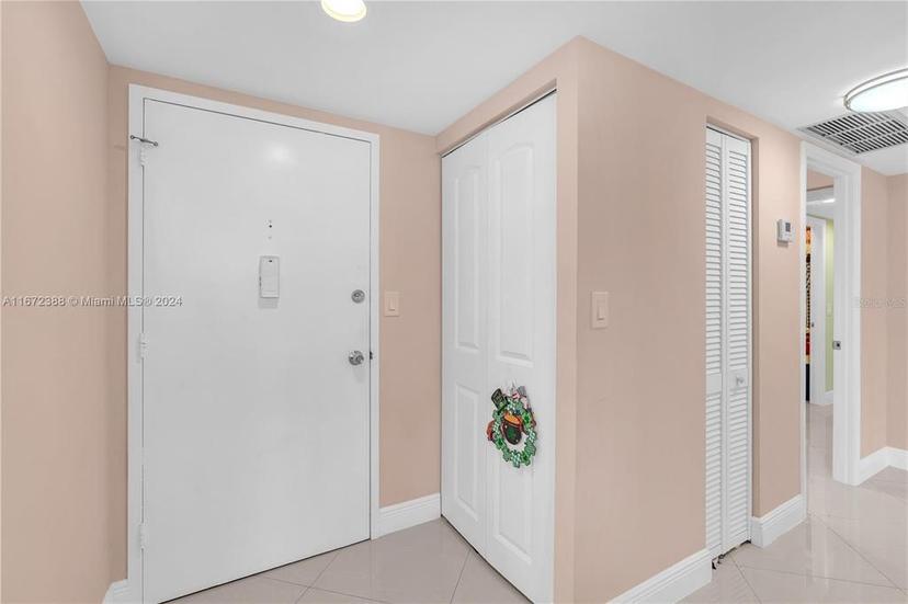 Picture of 1301 NE N Miami Gardens Drive Unit 1225W, Miami FL 33179