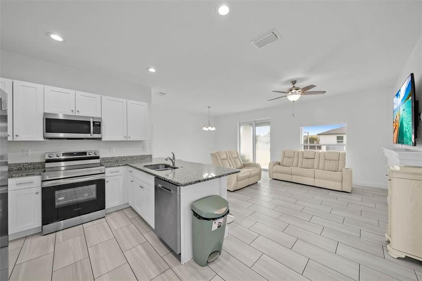 Picture of 937 NW 7Th Place, Cape Coral FL 33993