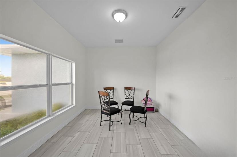 Picture of 937 NW 7Th Place, Cape Coral FL 33993
