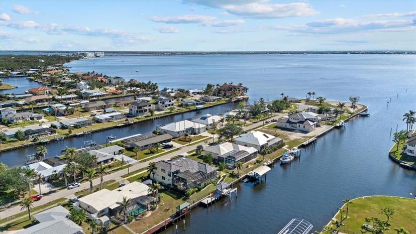 Picture of 210 Beeney Road Se, Port Charlotte FL 33952