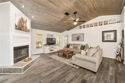 Picture of 13740 SW 49Th Place, Ocala, FL 34481