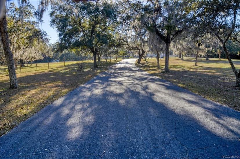 Picture of 7424 N Nature Trail, Hernando FL 34442