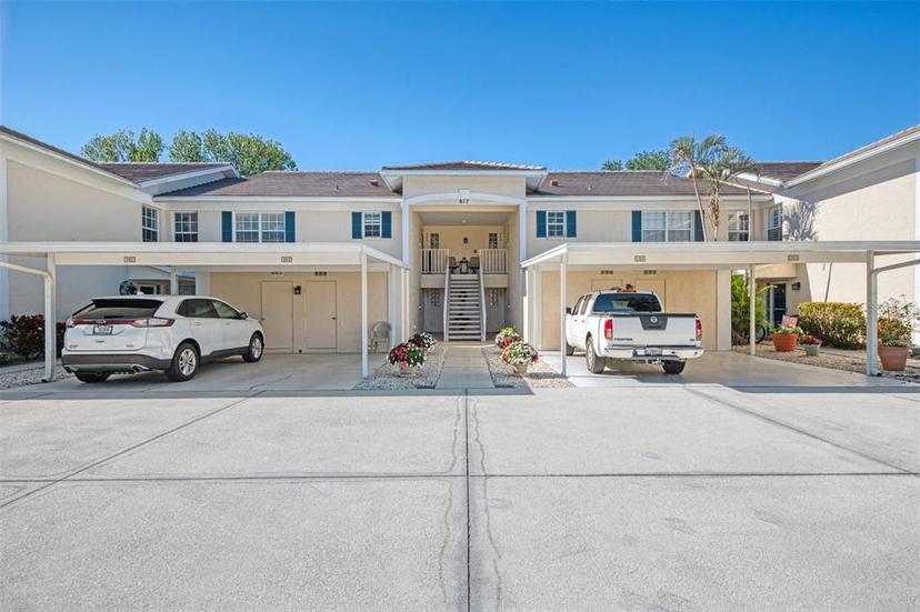 Picture of 817 Montrose Drive Unit 103, Venice FL 34293