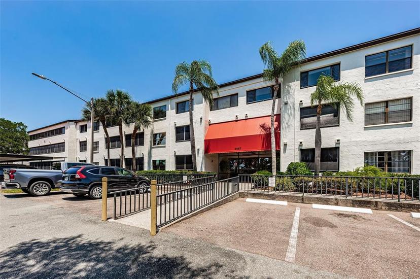 Picture of 2587 Countryside Boulevard Unit 6303, Clearwater FL 33761