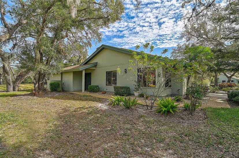 Picture of 4655 Pine Green Trail Unit 24, Sarasota FL 34241