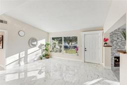 Picture of 118 N Sunland Drive, Sanford, FL 32773