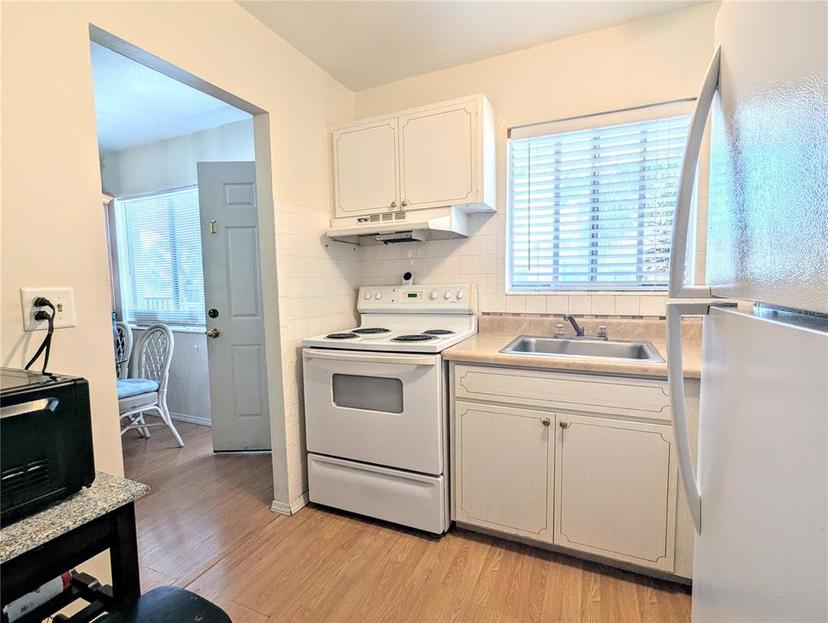Picture of 2075 Canal Drive Unit L36, Bradenton FL 34207