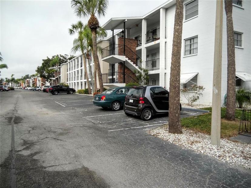 Picture of 2075 Canal Drive Unit L36, Bradenton FL 34207