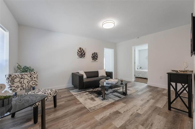 Picture of 521 W Voorhis Avenue, Deland FL 32720