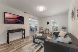 Picture of 521 W Voorhis Avenue, Deland, FL 32720
