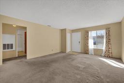 Picture of 30036 Tavares Ridge Boulevard Unit 30036, Tavares, FL 32778