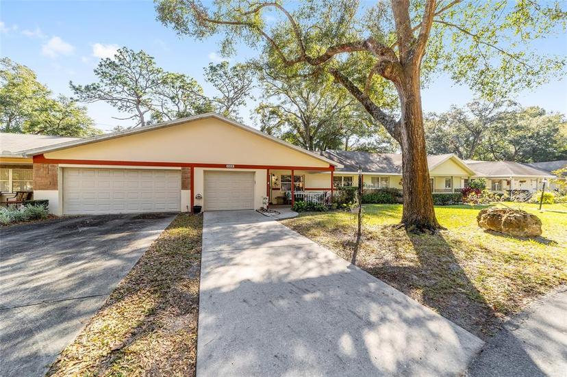 Picture of 8580 SW 97Th Lane Road Unit B, Ocala FL 34481