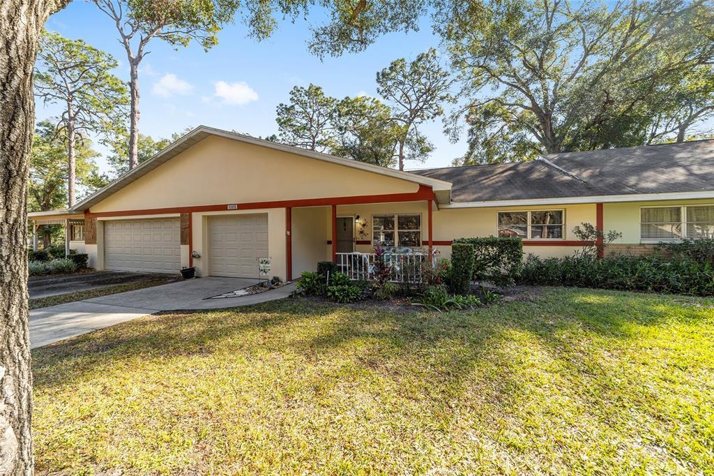 Picture of 8580 SW 97Th Lane Road Unit B, Ocala, FL 34481