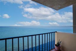 Picture of 9 Haig Place Unit 707, Dunedin, FL 34698