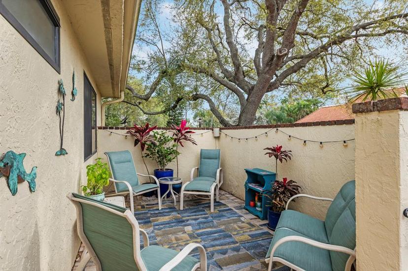 Picture of 5343 Huntingwood Court Unit 33, Sarasota FL 34235