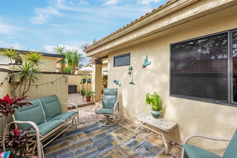 Picture of 5343 Huntingwood Court Unit 33, Sarasota FL 34235