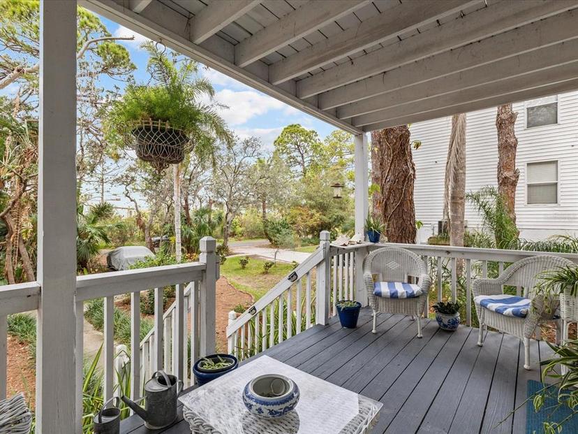 Picture of 514 Wideview Avenue, Tarpon Springs FL 34689