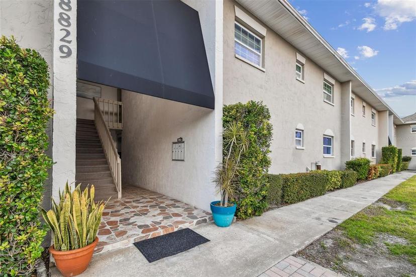 Picture of 8829 Bay Pointe Drive Unit 205, Tampa FL 33615