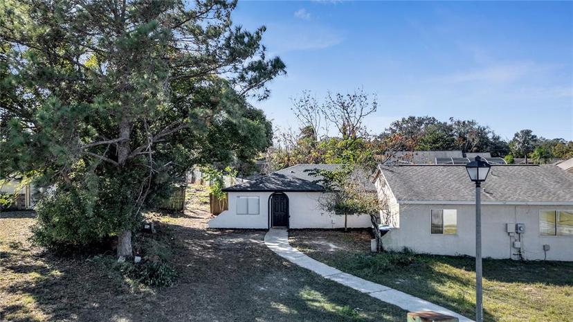 Picture of 7429 Villas Oak Court, Orlando FL 32835