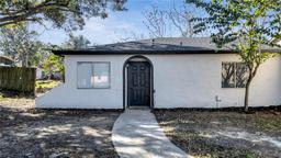 Picture of 7429 Villas Oak Court, Orlando, FL 32835
