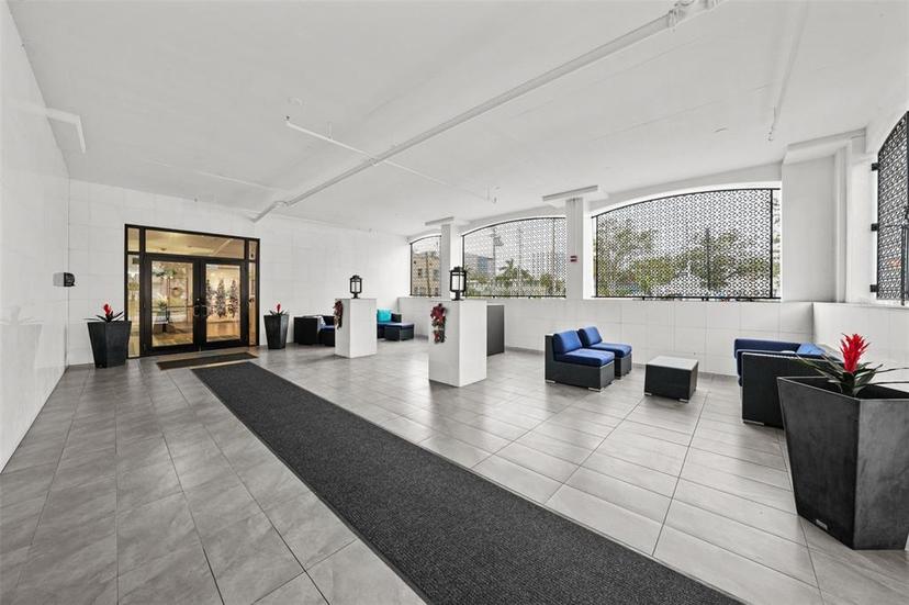 Picture of 226 5Th Avenue N Unit 1106, St Petersburg FL 33701