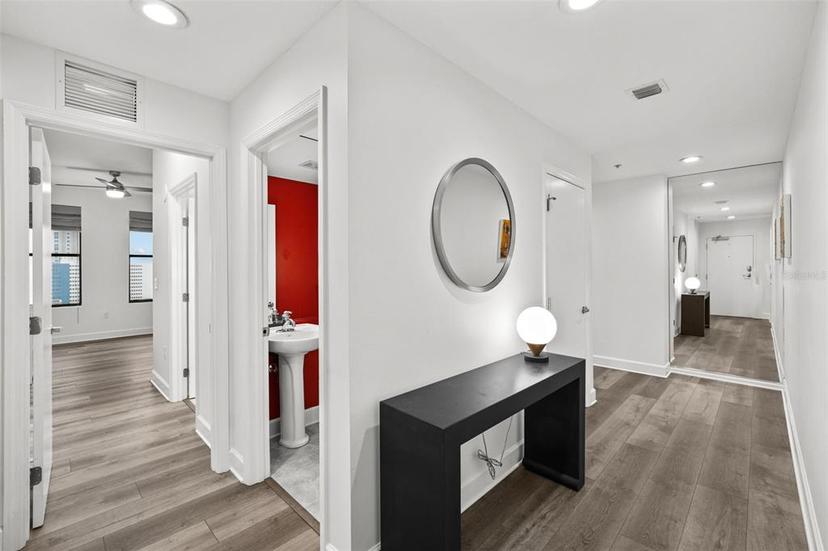 Picture of 226 5Th Avenue N Unit 1106, St Petersburg FL 33701