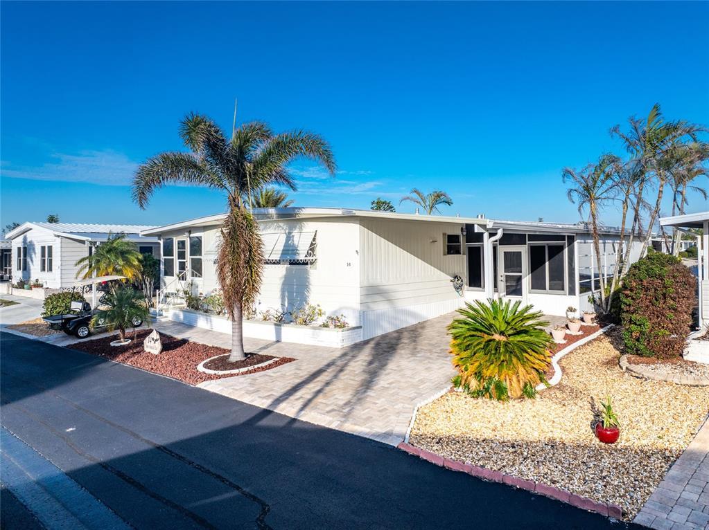 Picture of 14 S Granada Plaza, Englewood, FL 34223