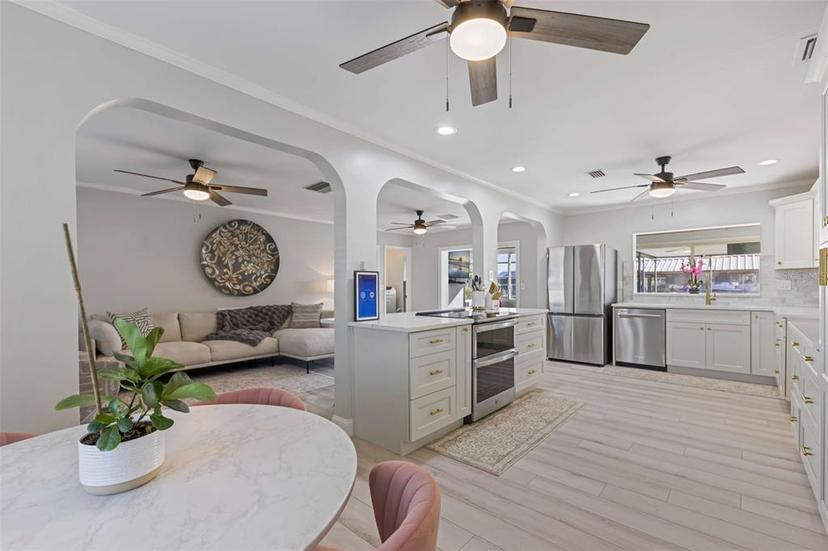 Picture of 8716 Hickorywood Lane, Tampa FL 33615