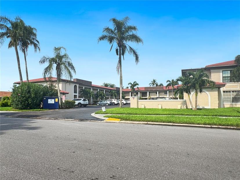 Picture of 10190 Imperial Point Drive W Unit 16, Largo FL 33774