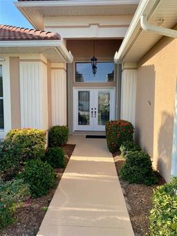Picture of 636 Lakescene Drive Drive, Venice, FL 34293