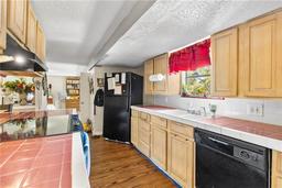 Picture of 42201 Dogwood Avenue, Deland, FL 32720
