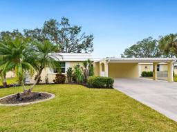 Picture of 5940 Driftwood Avenue Unit 15, Sarasota, FL 34231