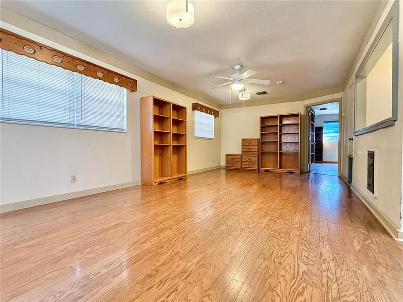 Picture of 4825 Sierra Madre Drive, Tampa FL 33634