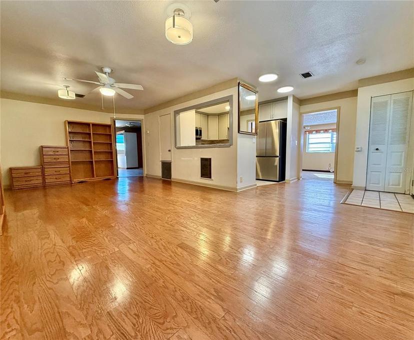 Picture of 4825 Sierra Madre Drive, Tampa FL 33634