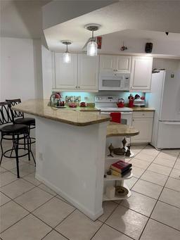 Picture of 5725 Greenwood Avenue Unit 9103, North Port, FL 34287