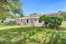 Picture of 1390 Eastfield Drive, Clearwater, FL 33764