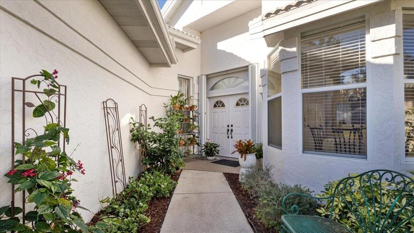 Picture of 1009 Harbor Town Drive, Venice FL 34292
