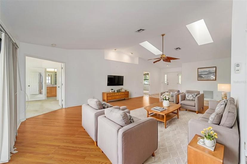 Picture of 275 N Golf Harbor Path, Inverness FL 34450