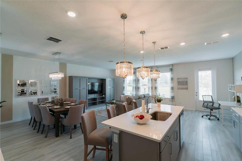 Picture of 800 Benoi Drive, Davenport FL 33896