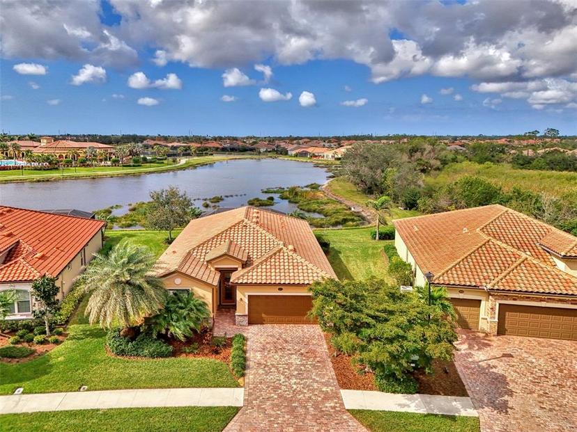 Picture of 20211 Granlago Drive, Venice FL 34293