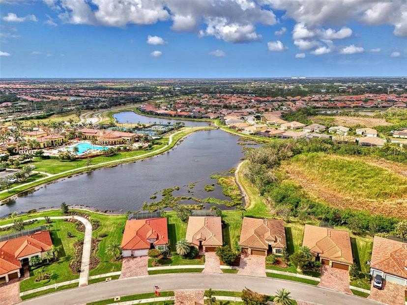 Picture of 20211 Granlago Drive, Venice FL 34293