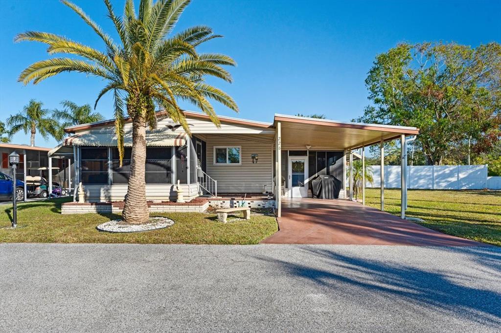 Picture of 808 53Rd Avenue E Unit 226L, Bradenton, FL 34203