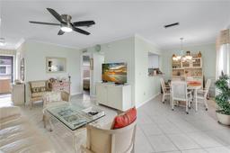 Picture of 6238 7Th Avenue W Unit 6238, Bradenton, FL 34209