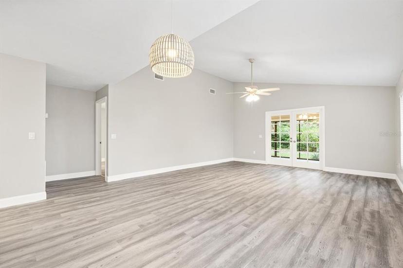 Picture of 6401 Pelican Drive Unit 80A, Bradenton FL 34210
