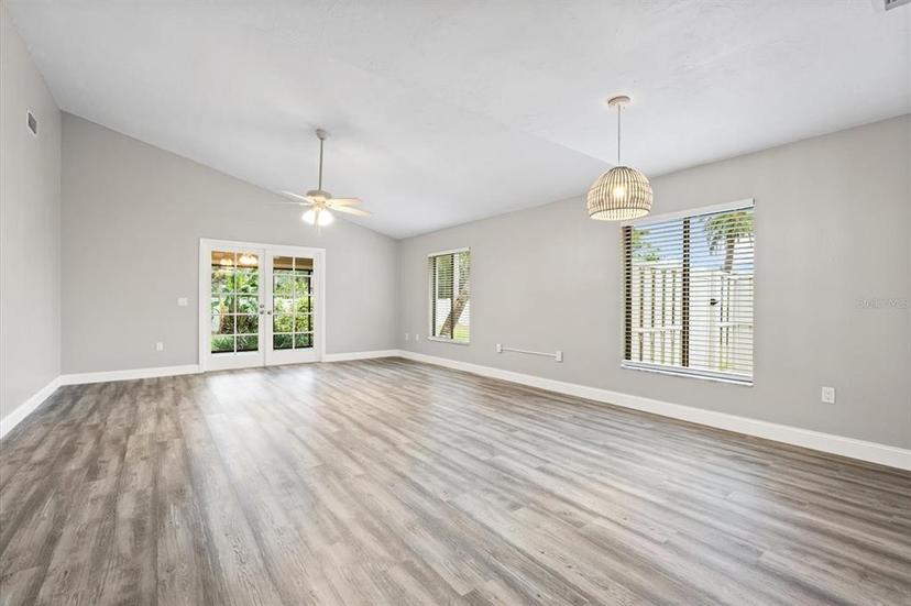 Picture of 6401 Pelican Drive Unit 80A, Bradenton FL 34210