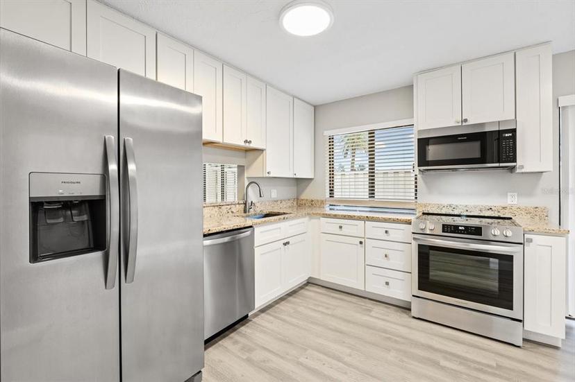 Picture of 6401 Pelican Drive Unit 80A, Bradenton FL 34210