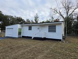 Picture of 4293 County Road 136, Wildwood, FL 34785