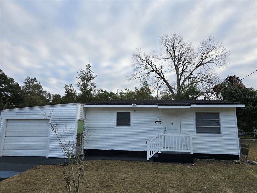 Picture of 4293 County Road 136, Wildwood, FL 34785