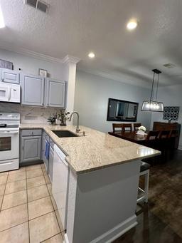 Picture of 1375 Tuscana Lane Unit 1106, Davenport, FL 33896