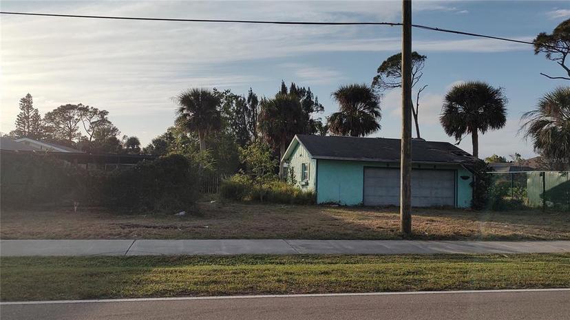 Picture of 810 Texas Street, Englewood FL 34223